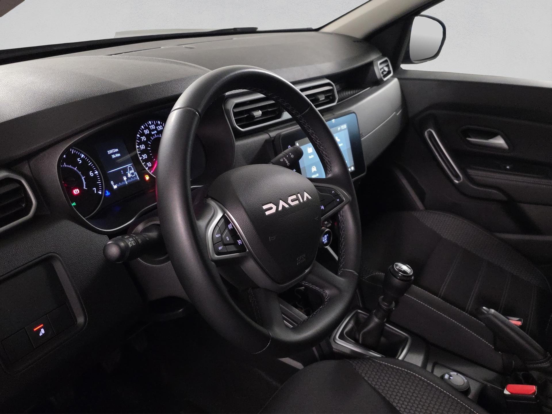 DACIA Duster TCe 150 Journey 4x4-image-9
