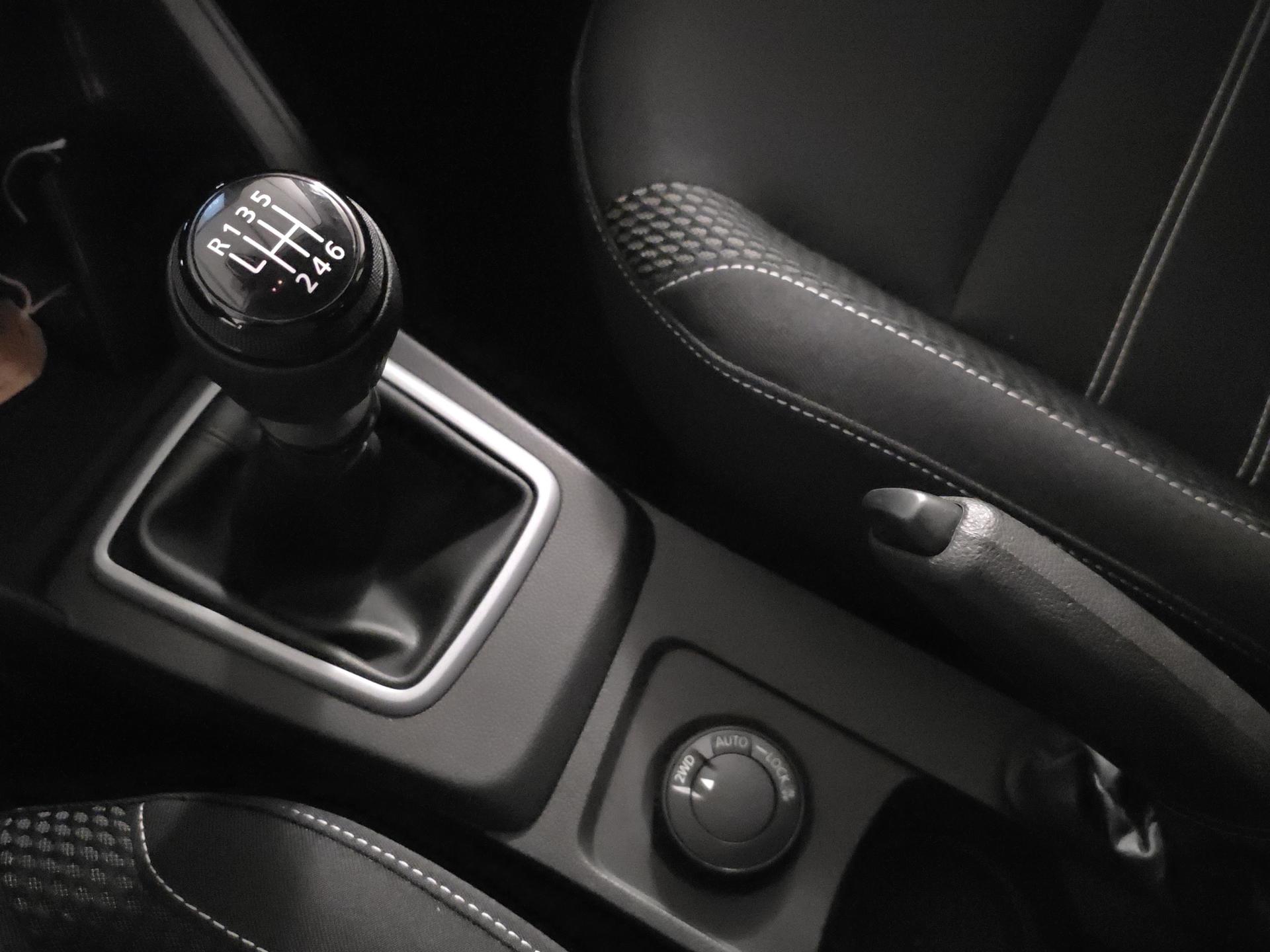 DACIA Duster TCe 150 Journey 4x4-image-25