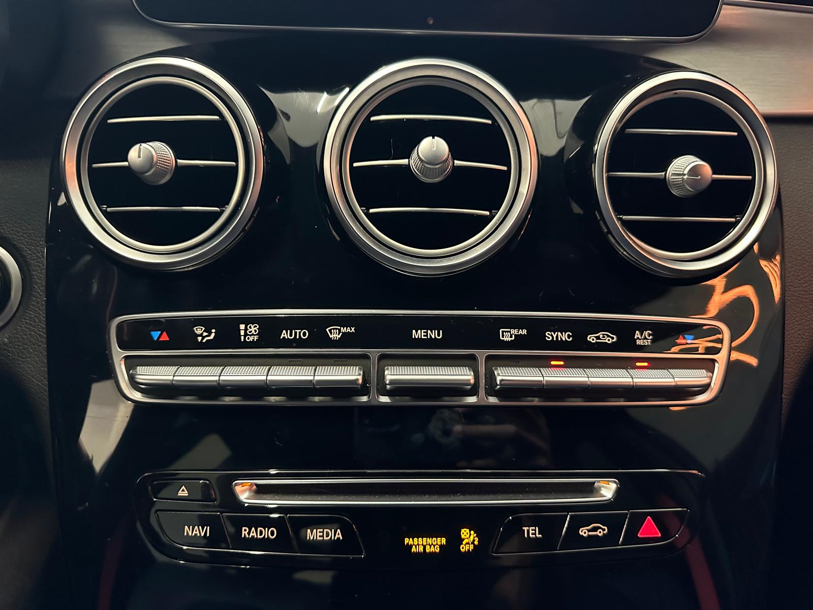MERCEDES-BENZ C 43 AMG 4Matic 9G-Tronic-image-23