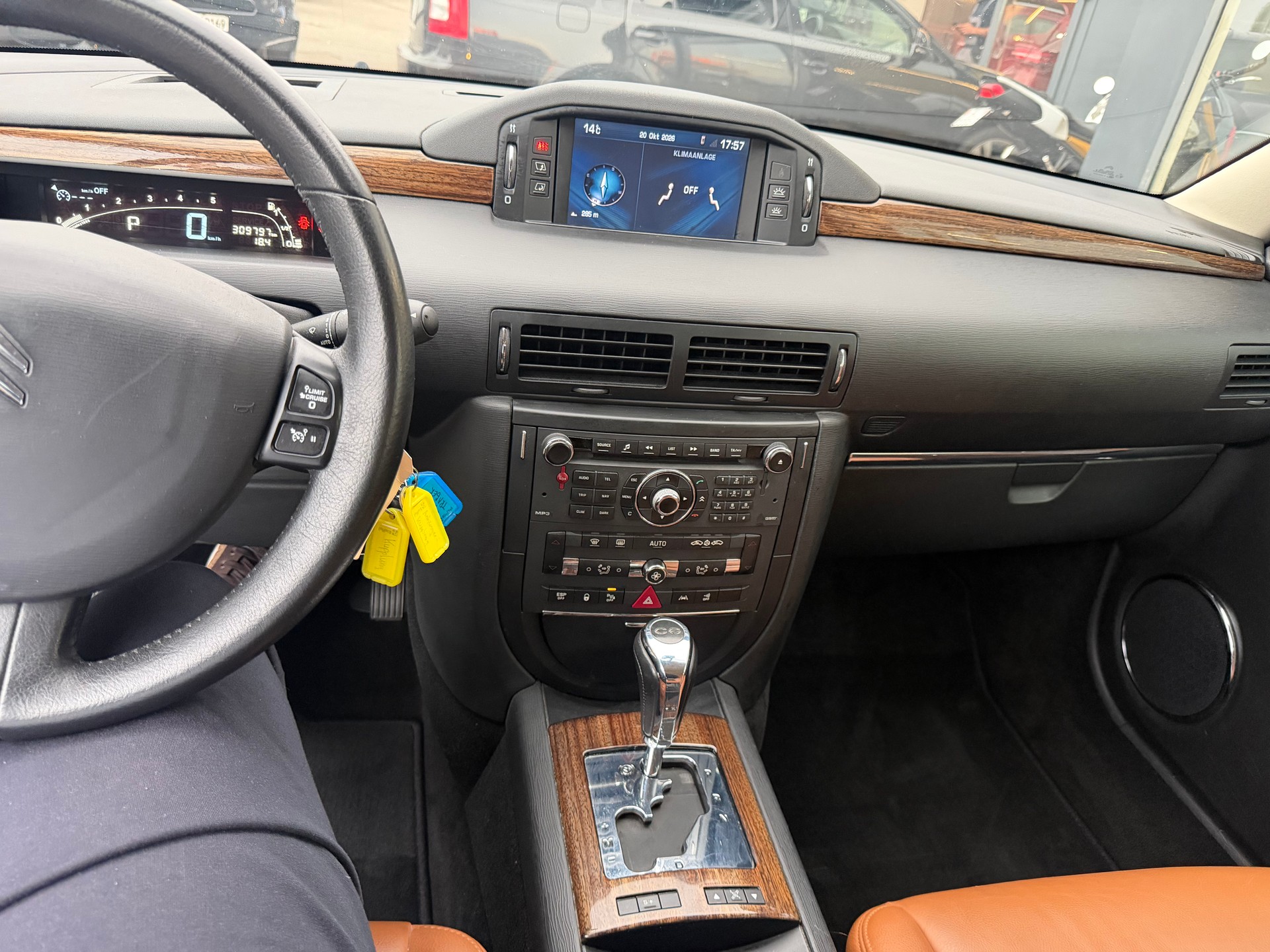 CITROEN C6 Sedan 3.0 HDi V6 Business Automatic-image-15