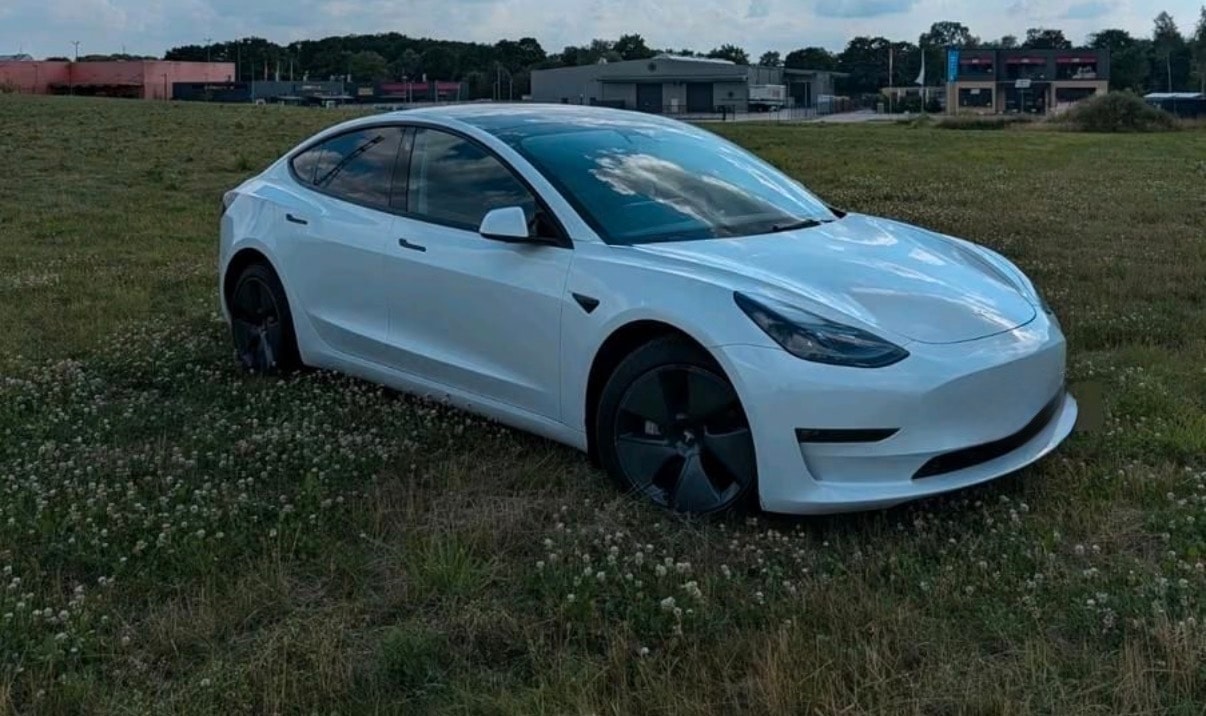 Car photo