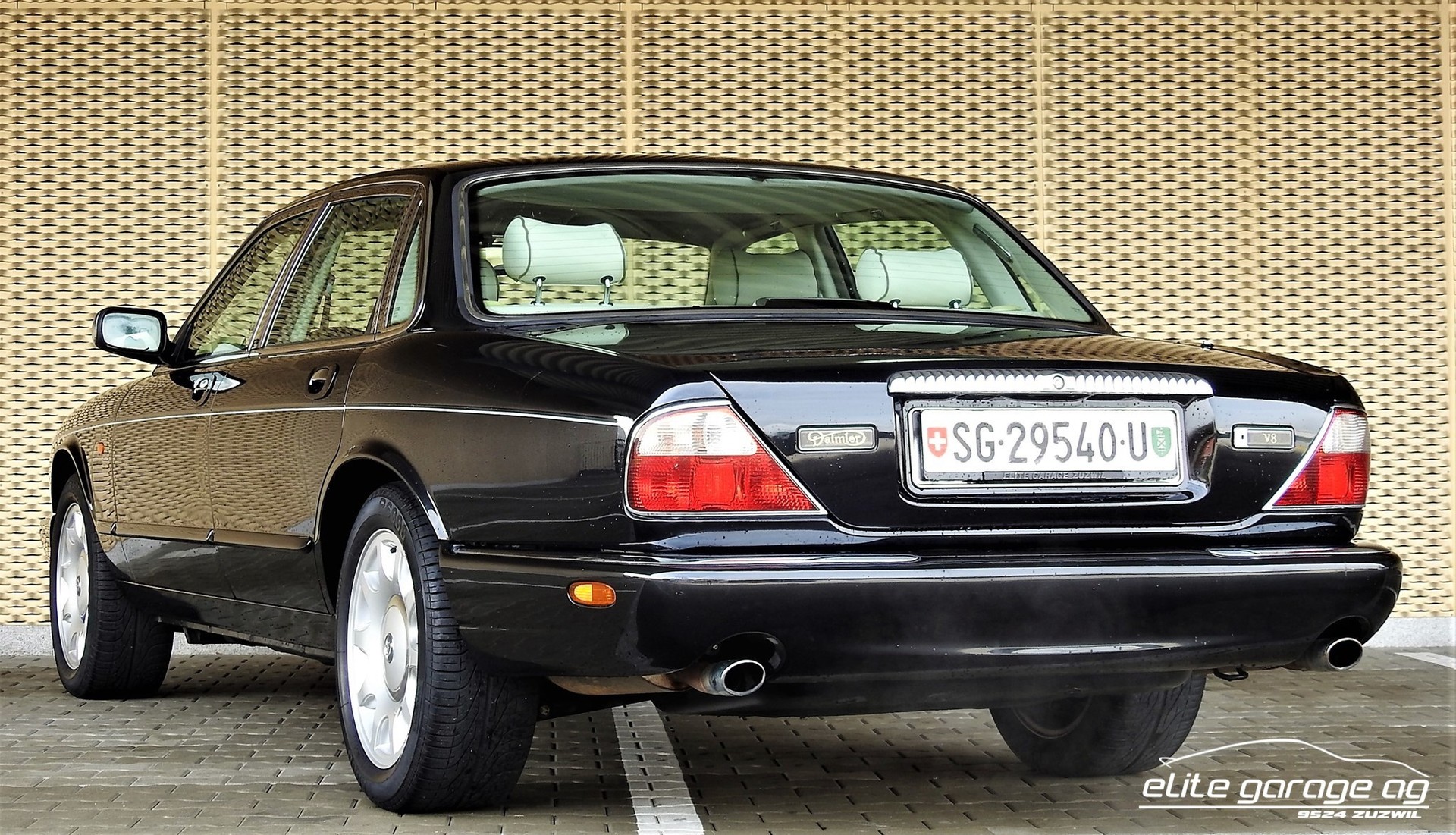 DAIMLER V8 4.0-image-3