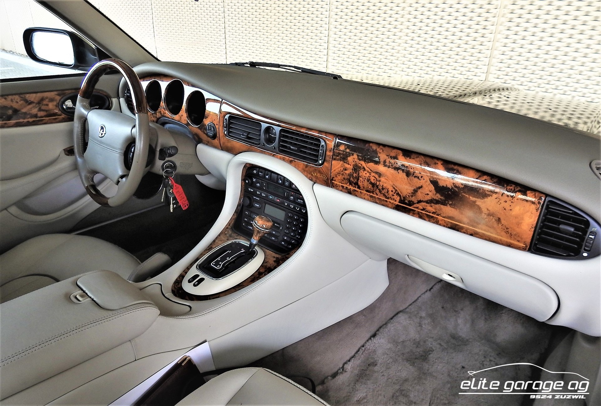 DAIMLER V8 4.0-image-7