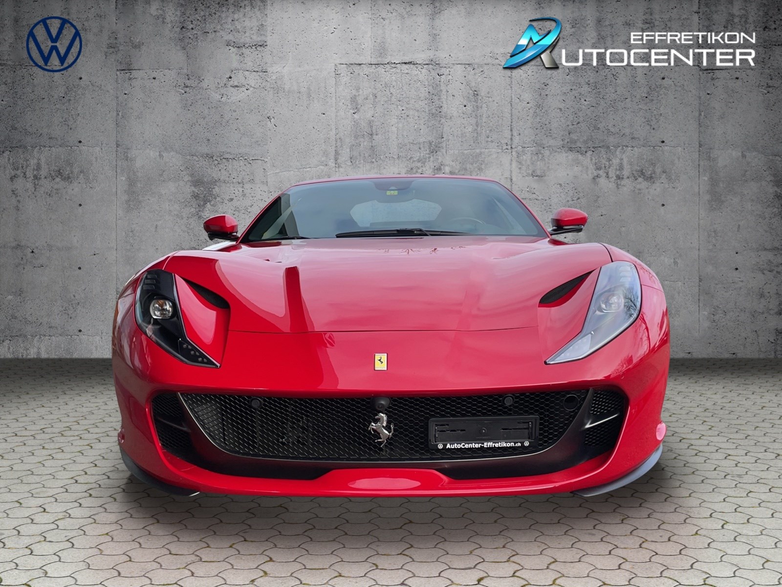 FERRARI 812 Superfast-image-2