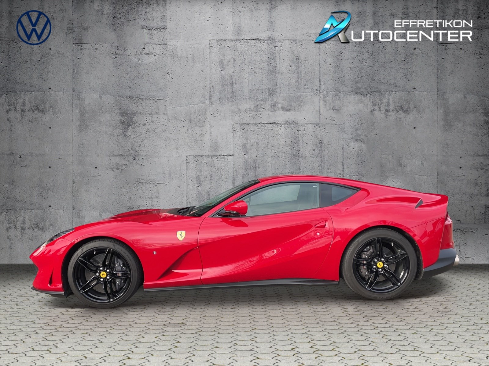 FERRARI 812 Superfast-image-3