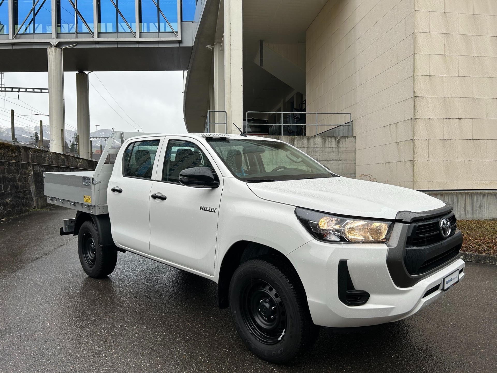 TOYOTA Hilux 2.4D-4D Comfort Double Cab 4x4-image-10