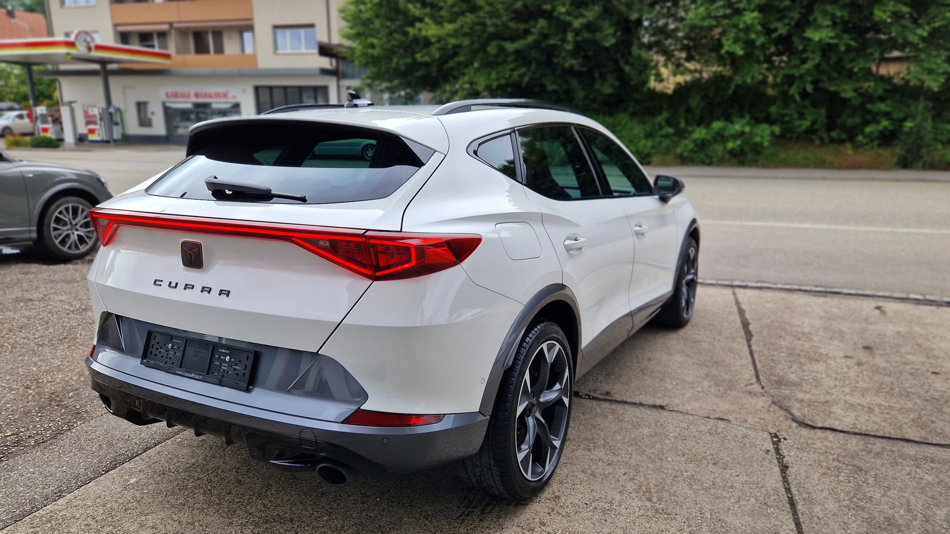 CUPRA Formentor 2.0TSI VZ DSG-image-3