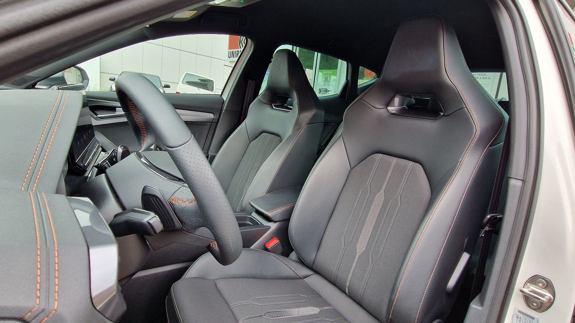 CUPRA Formentor 2.0TSI VZ DSG-image-5