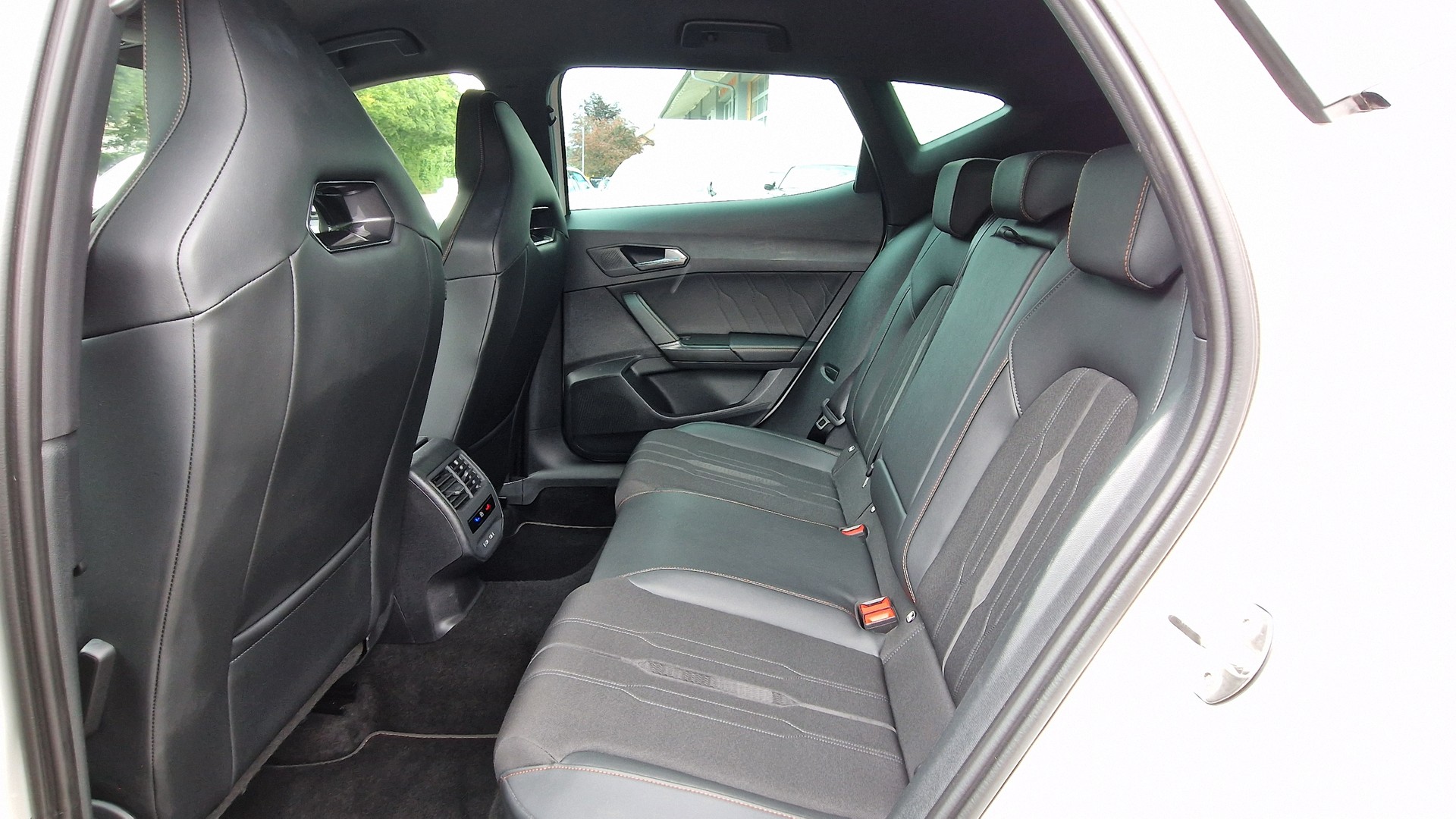 CUPRA Formentor 2.0TSI VZ DSG-image-11