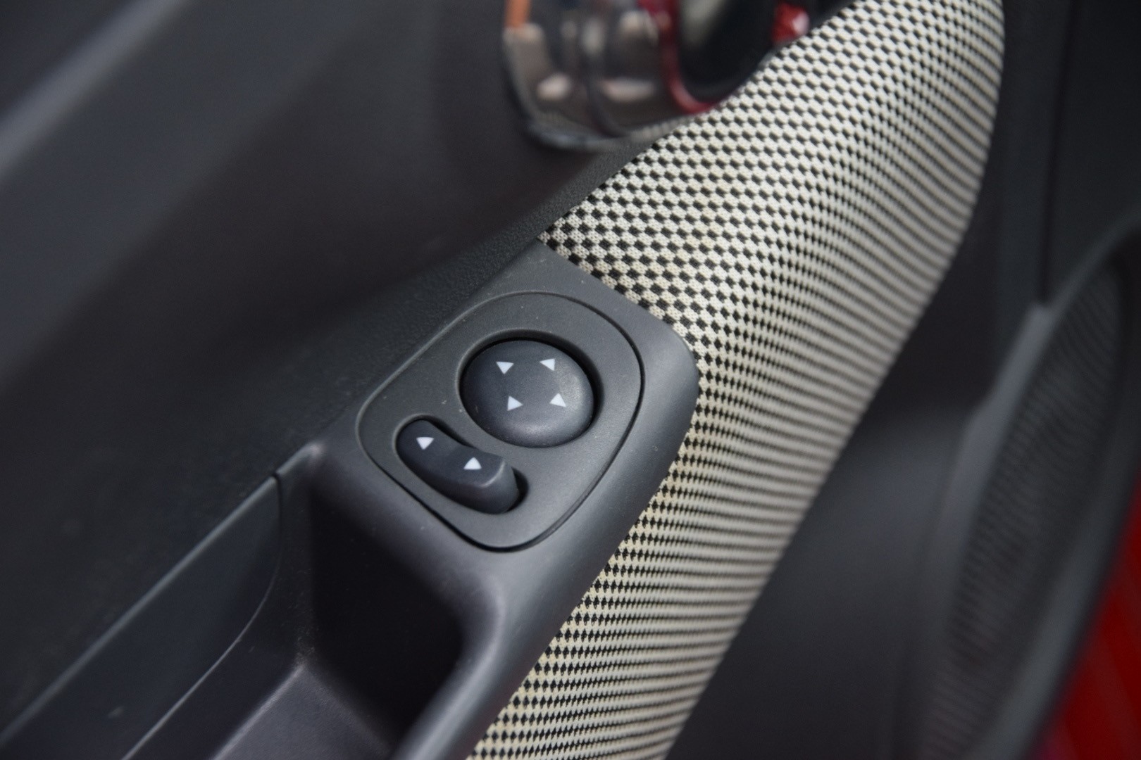 FIAT 500 1.4 16V Lounge Dualogic-image-6