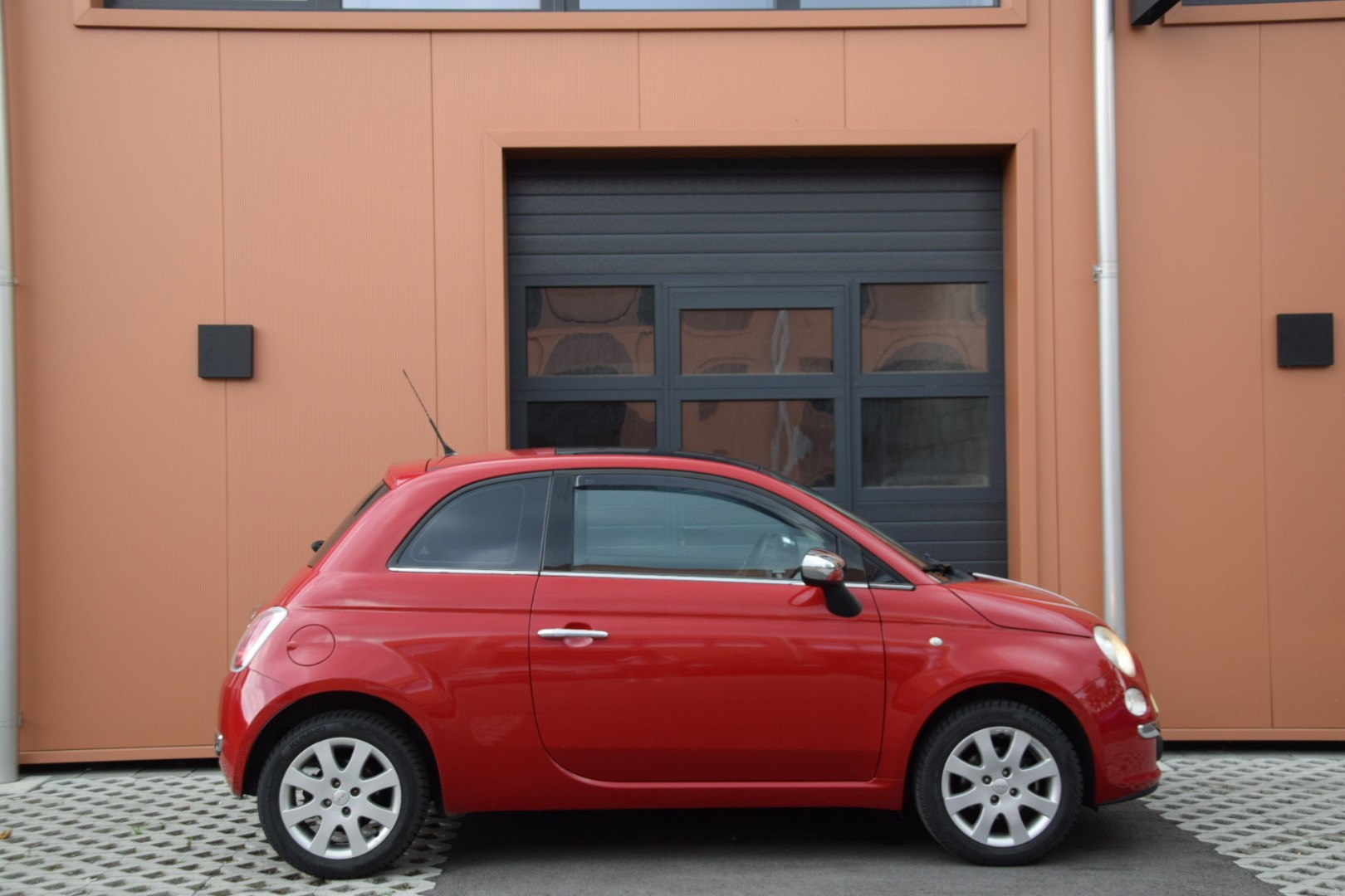 FIAT 500 1.4 16V Lounge Dualogic-image-3
