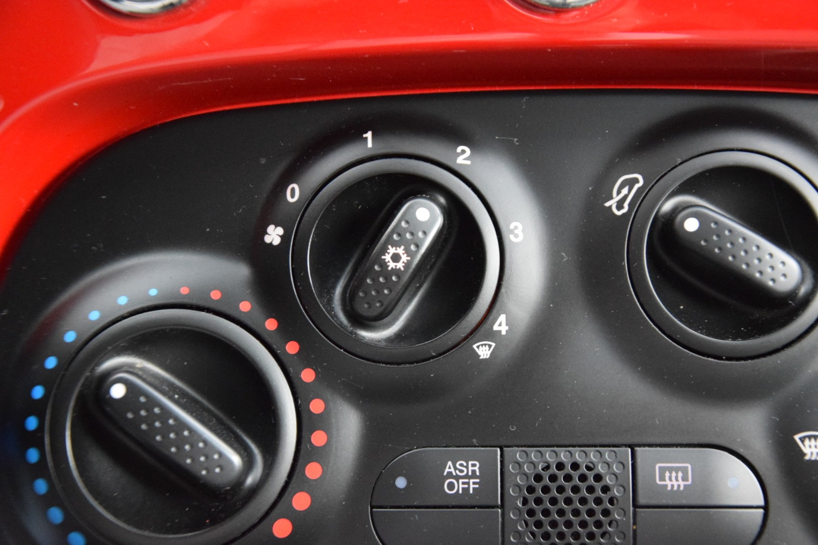 FIAT 500 1.4 16V Lounge Dualogic-image-13