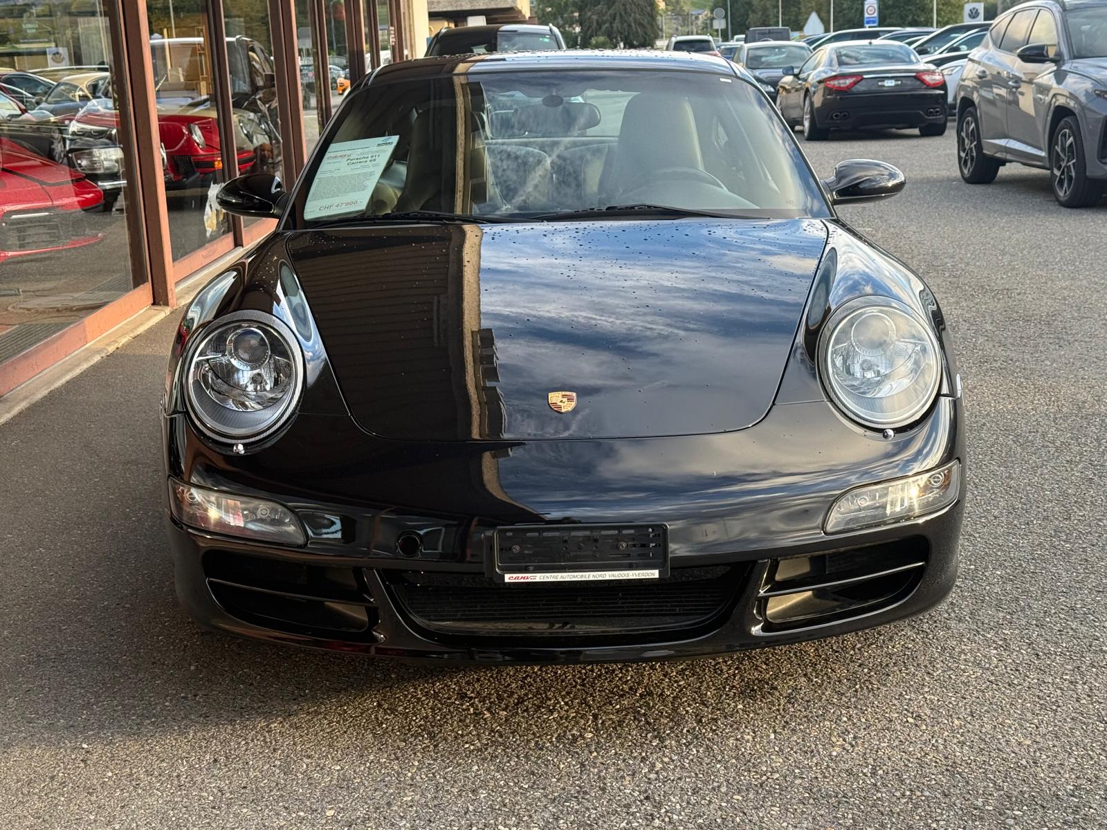 PORSCHE 911 Carrera 4S-image-2