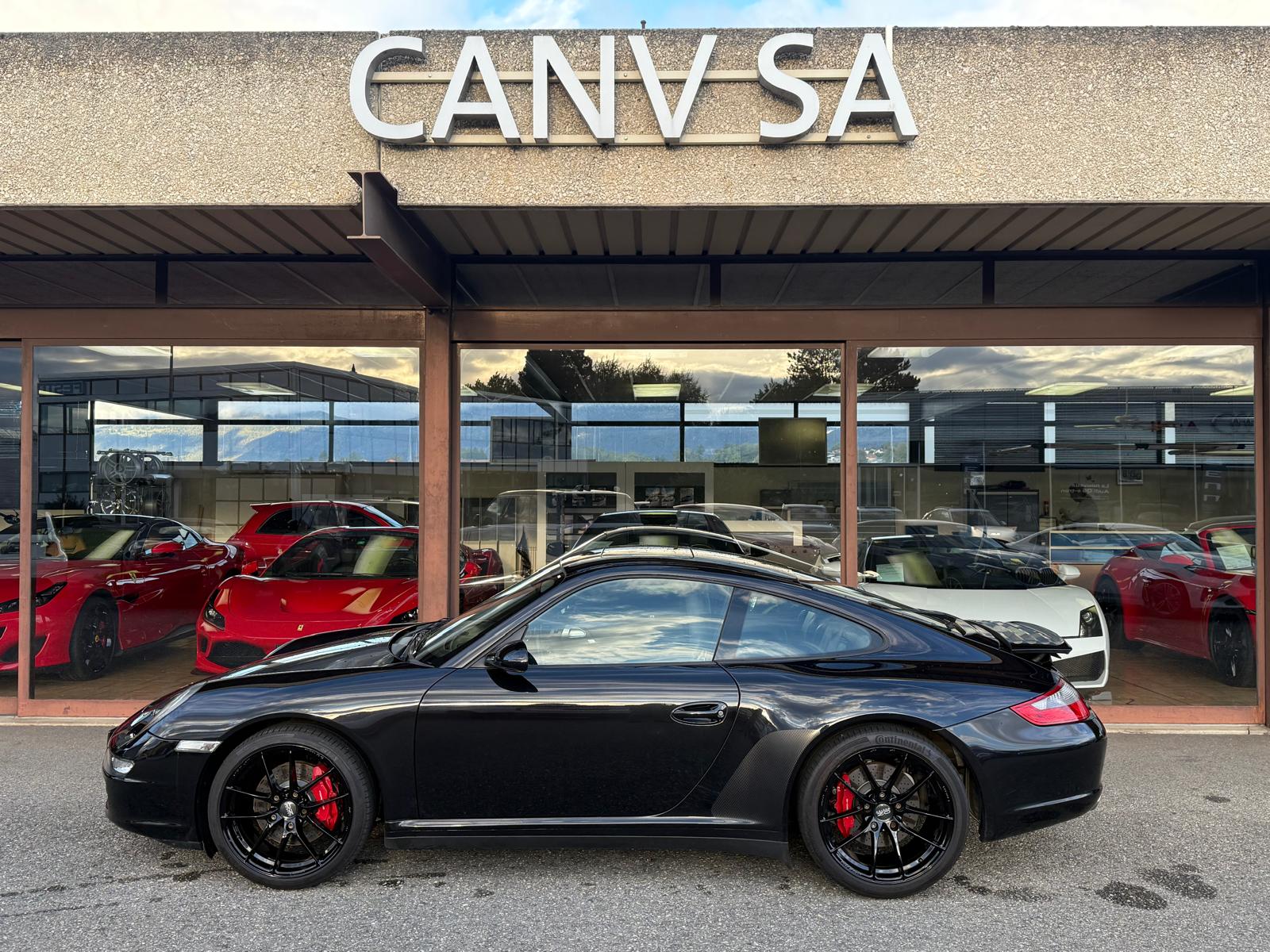 PORSCHE 911 Carrera 4S-image-0