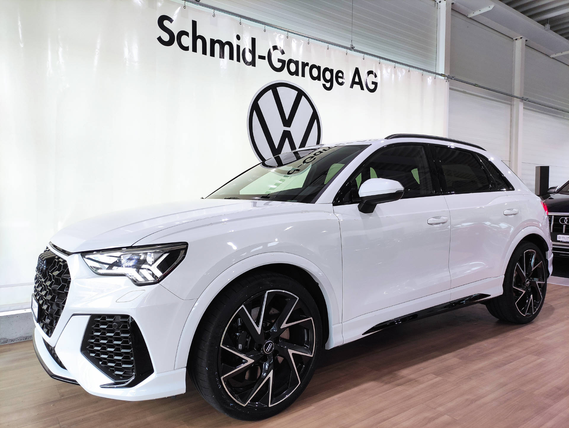 AUDI RS Q3 2.5 TFSI quattro S-Tronic-image-1