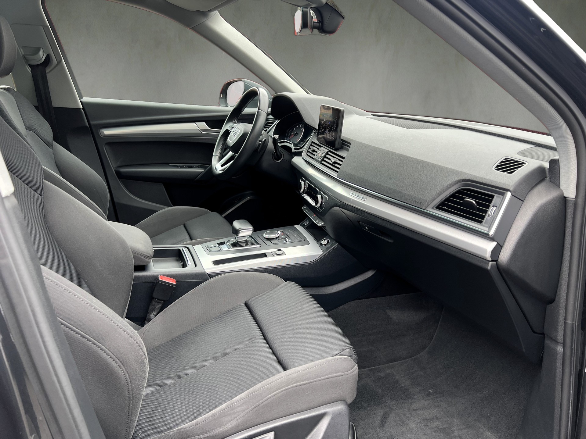 AUDI Q5 2.0 TFSI sport quattro S-tronic-image-12