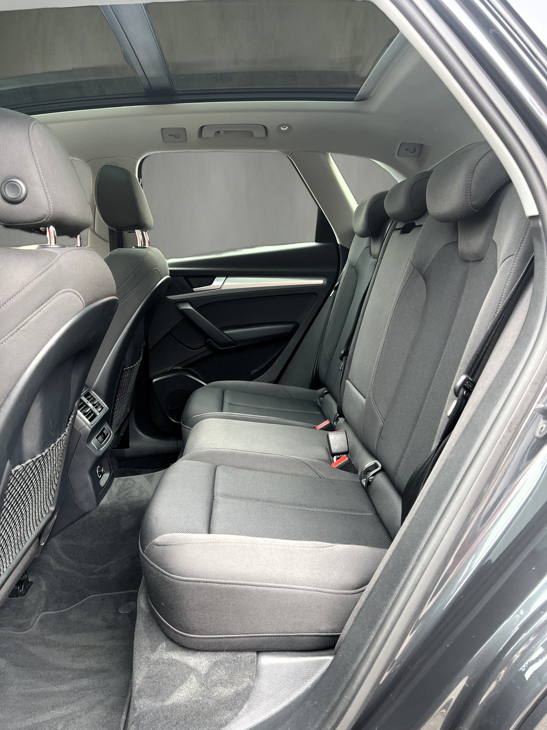 AUDI Q5 2.0 TFSI sport quattro S-tronic-image-11