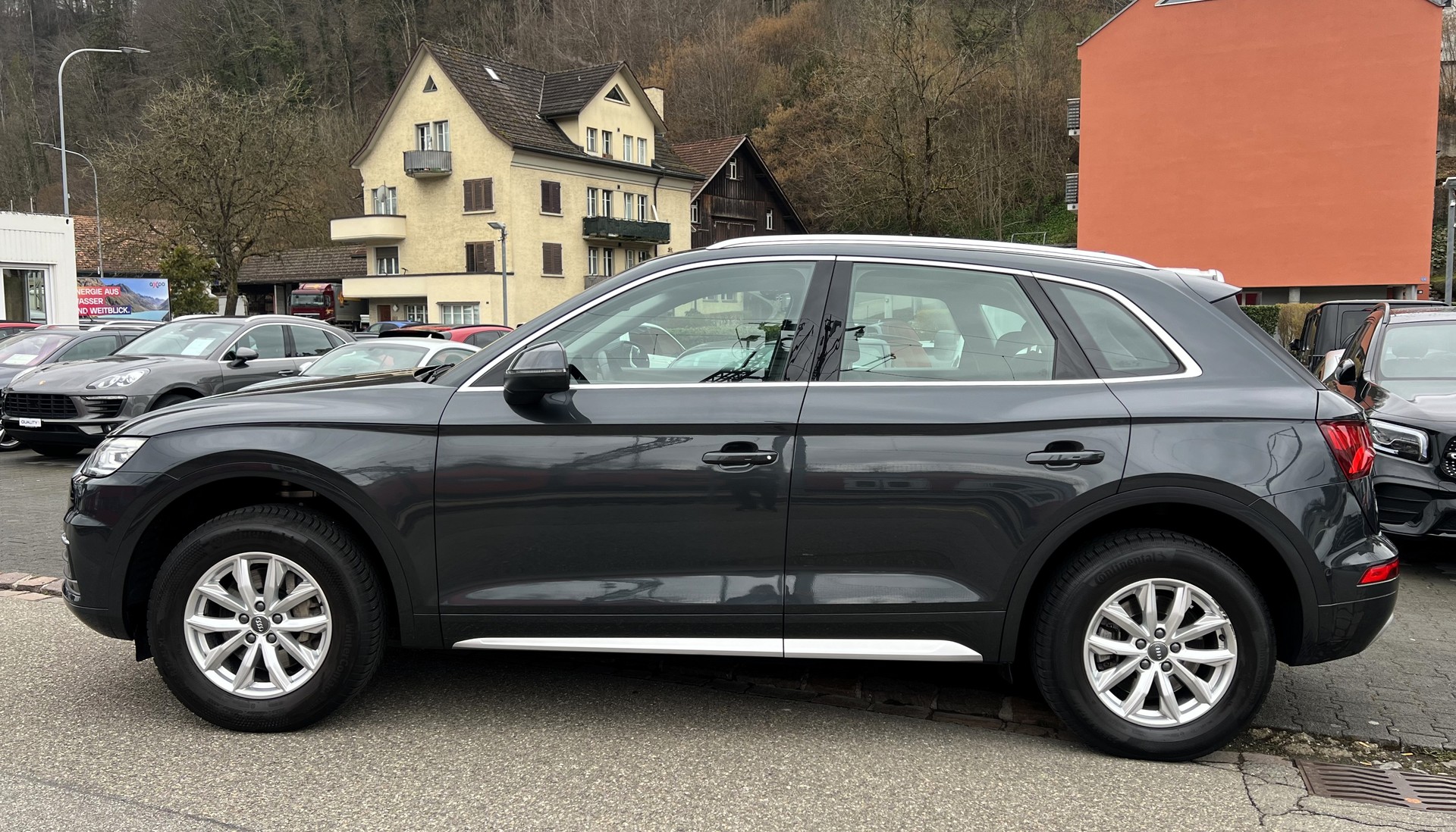 AUDI Q5 2.0 TFSI sport quattro S-tronic-image-1