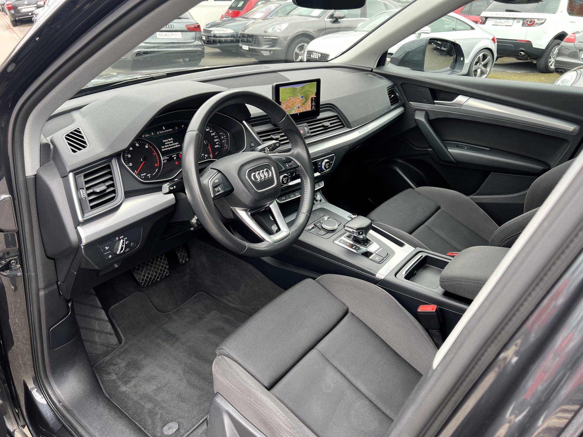 AUDI Q5 2.0 TFSI sport quattro S-tronic-image-14