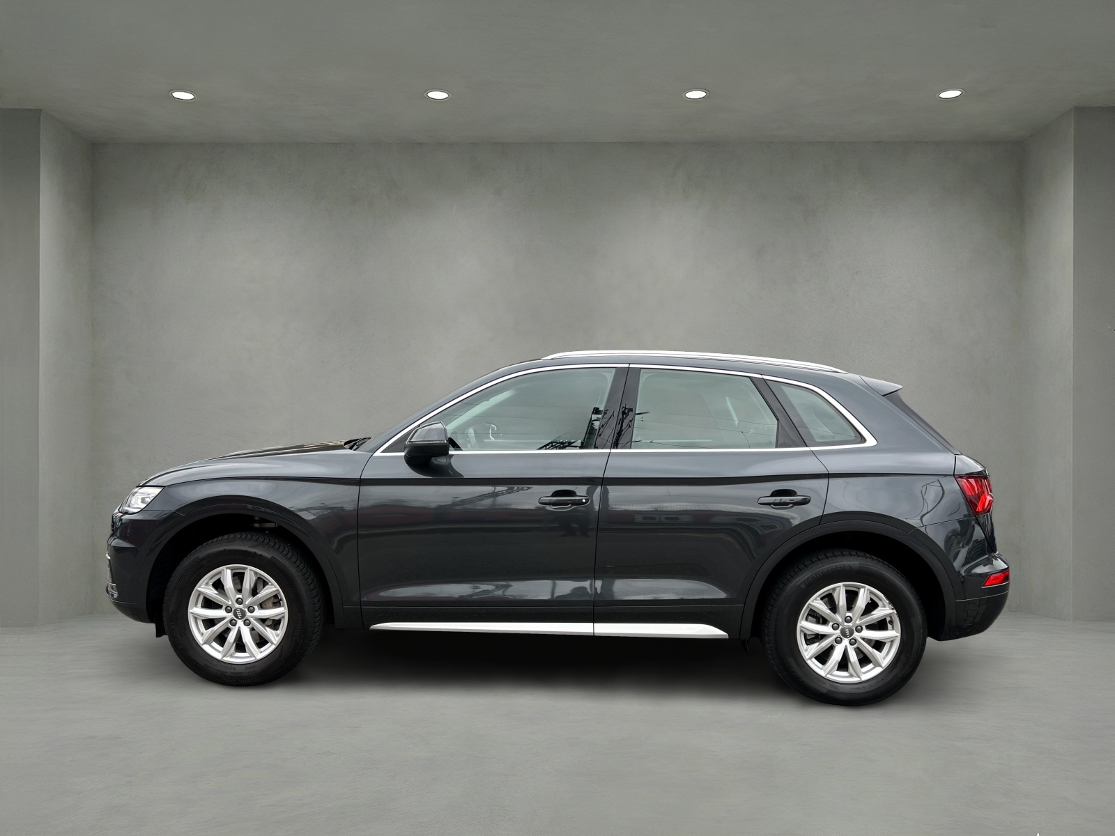 AUDI Q5 2.0 TFSI sport quattro S-tronic-image-1