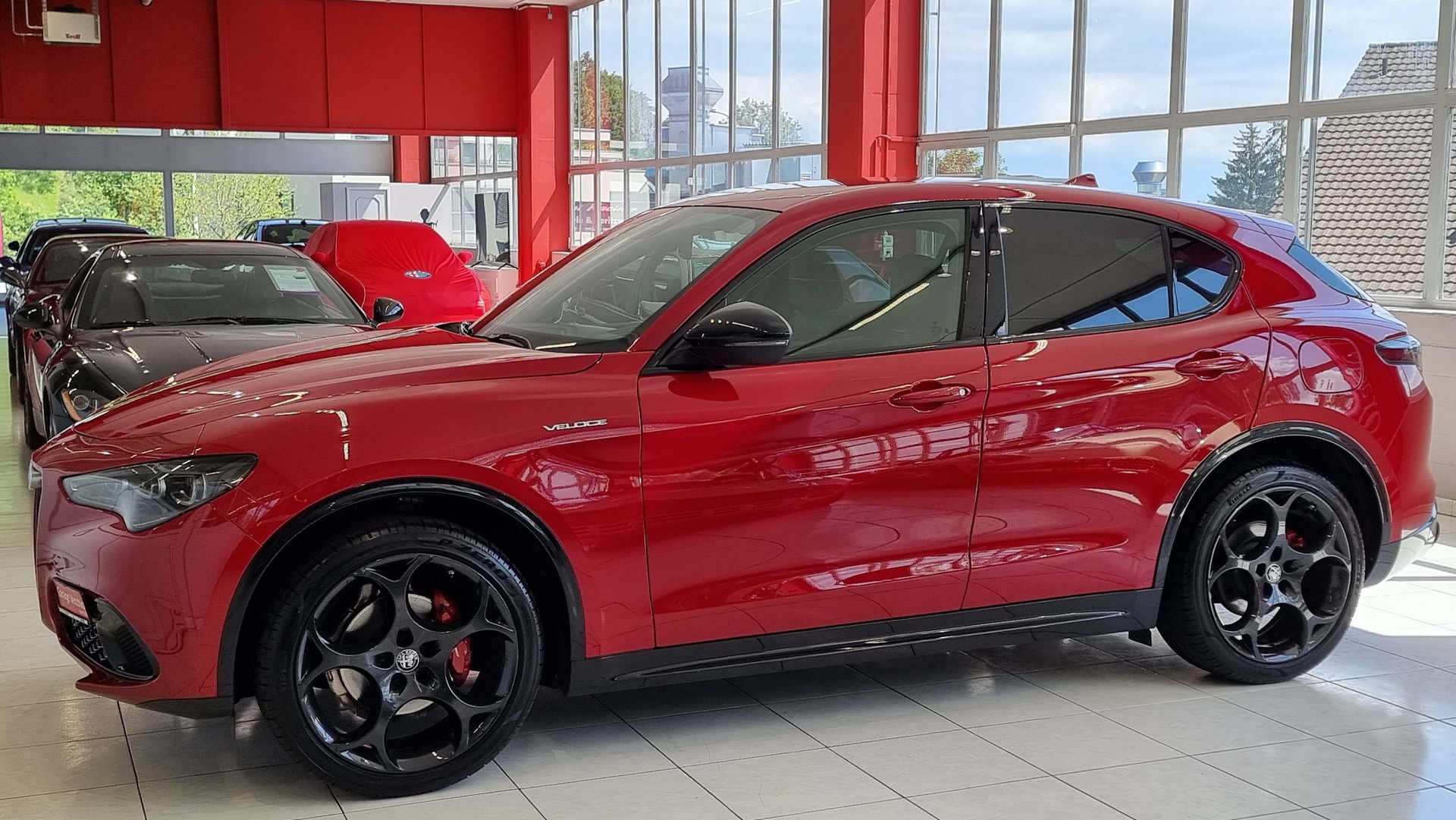 ALFA ROMEO Stelvio 2.0 Q4 280 Veloce-image-1