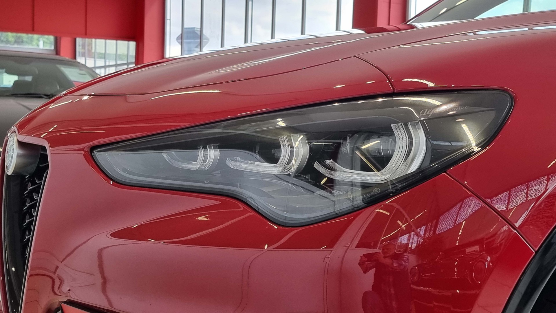 ALFA ROMEO Stelvio 2.0 Q4 280 Veloce-image-7