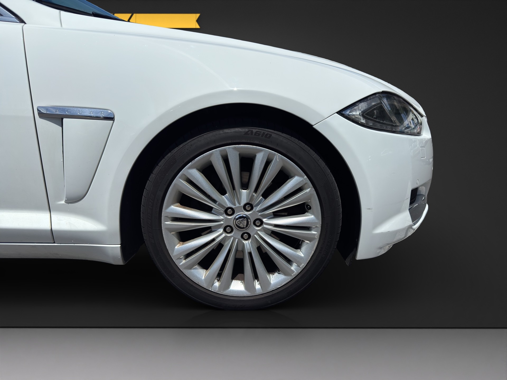 JAGUAR XF Sportbrake 3.0d V6 Premium Luxury-image-8
