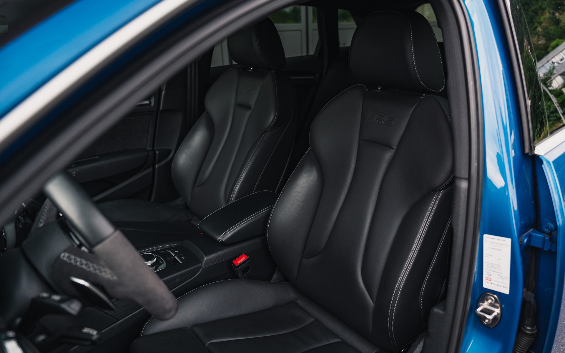 AUDI RS3 Sportback 2.5 TSI quattro S-tronic-image-6
