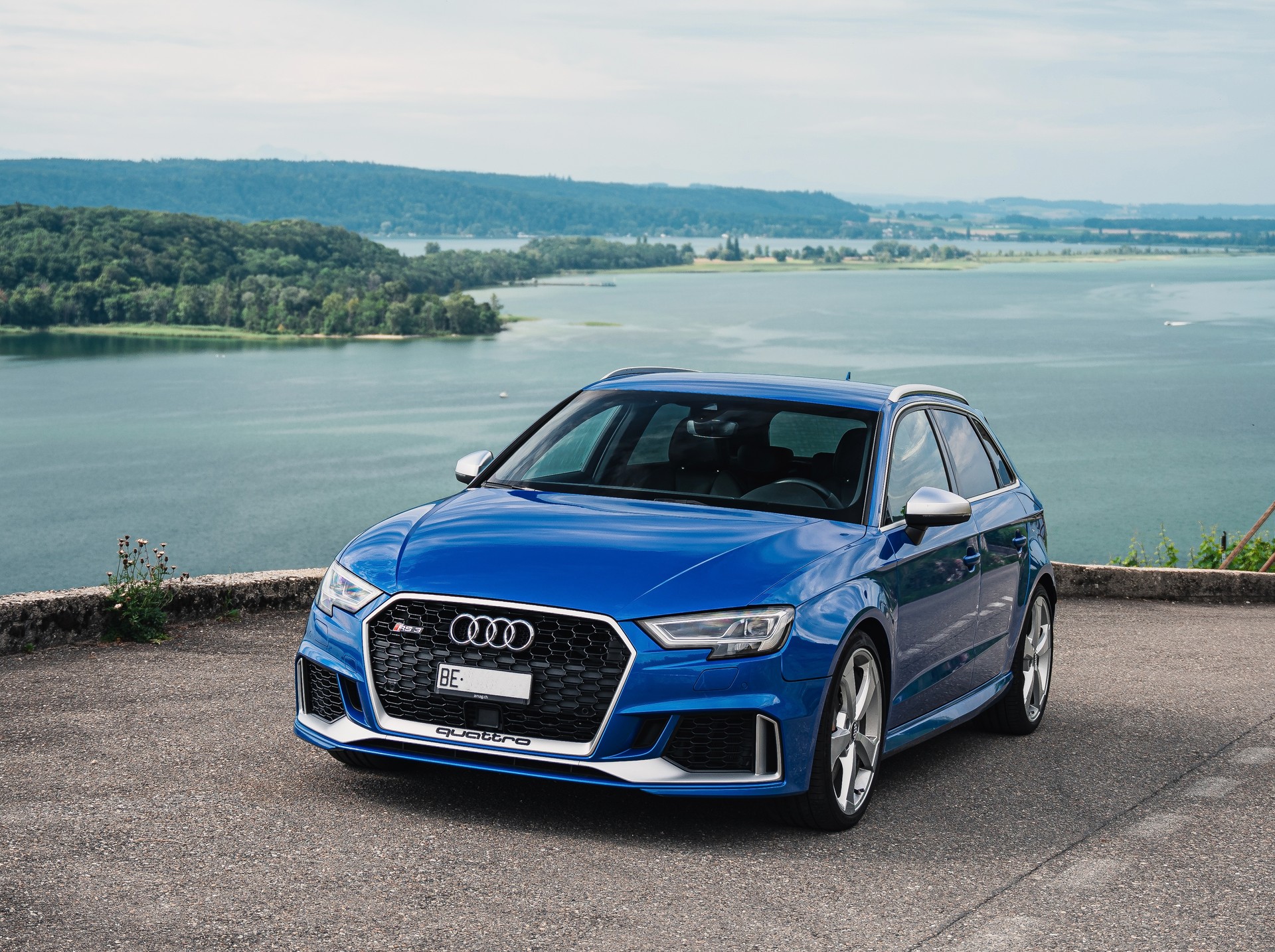 AUDI RS3 Sportback 2.5 TSI quattro S-tronic-image-0