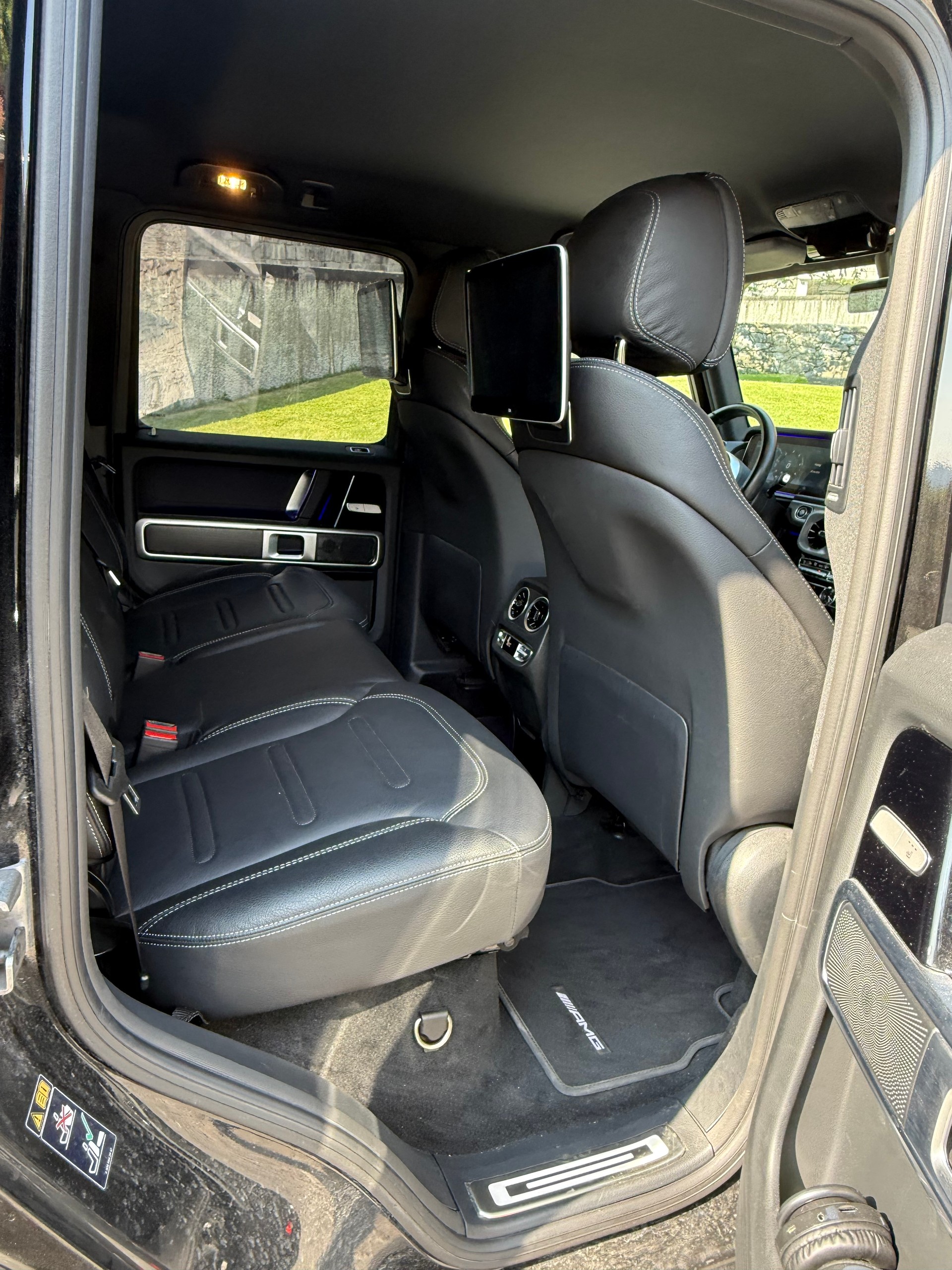 MERCEDES-BENZ G 400 d AMG Line 9G-Tronic-image-5