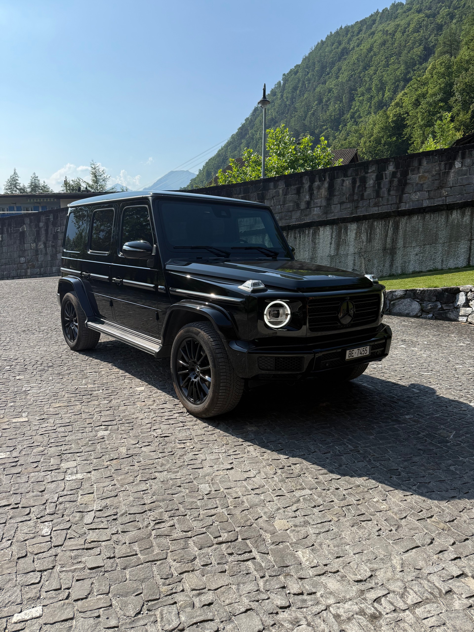 MERCEDES-BENZ G 400 d AMG Line 9G-Tronic-image-1