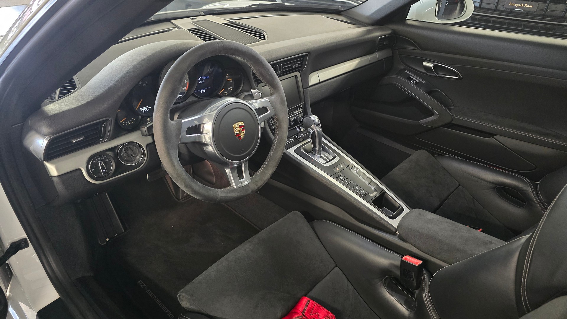 PORSCHE 911 GT3 PDK Clubsport-image-17
