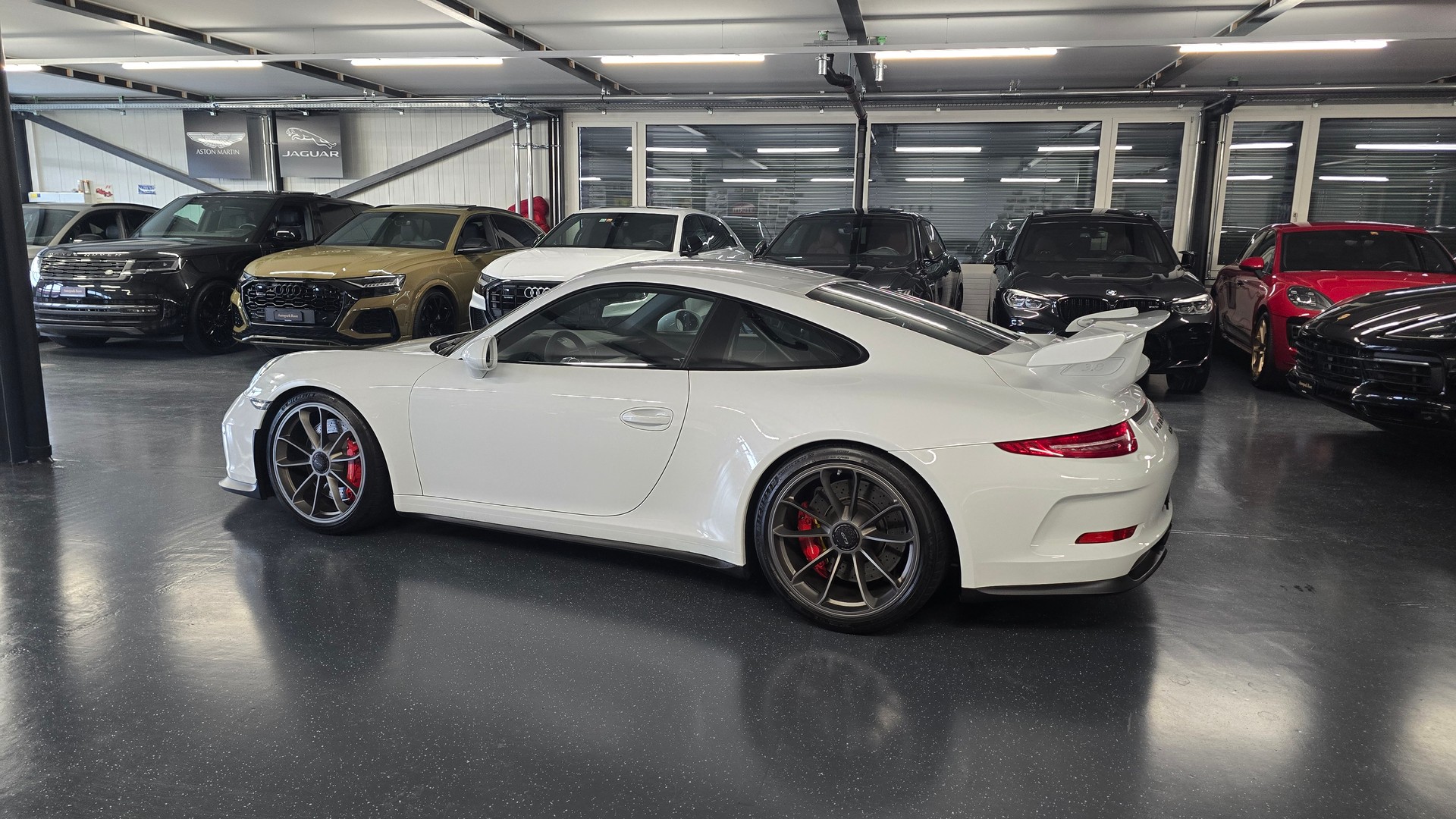 PORSCHE 911 GT3 PDK Clubsport-image-11