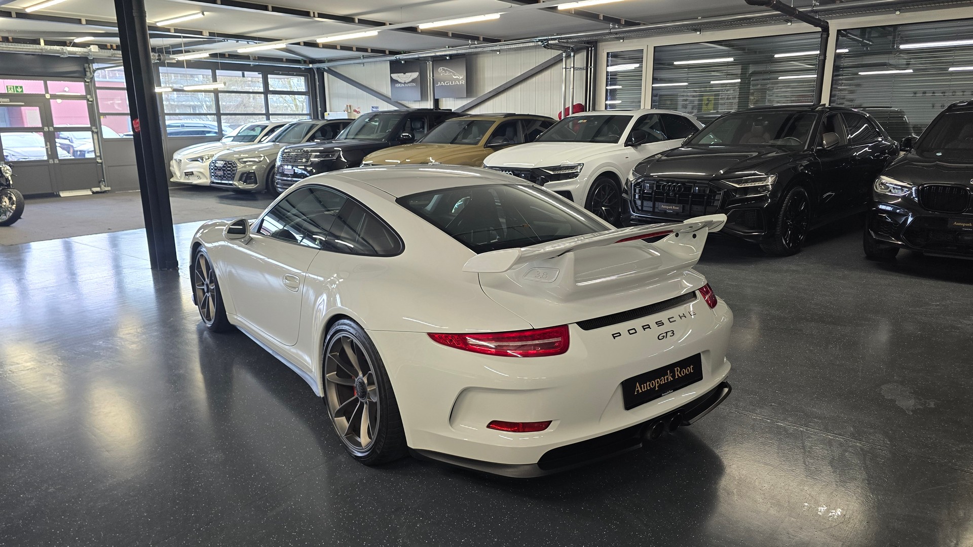 PORSCHE 911 GT3 PDK Clubsport-image-8