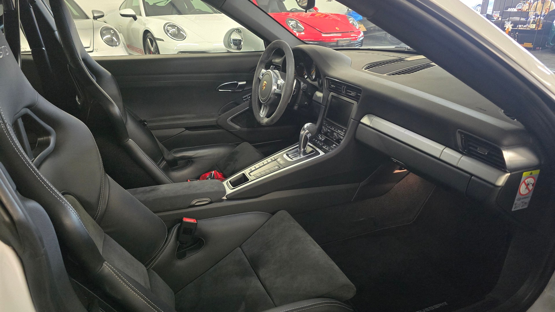 PORSCHE 911 GT3 PDK Clubsport-image-20