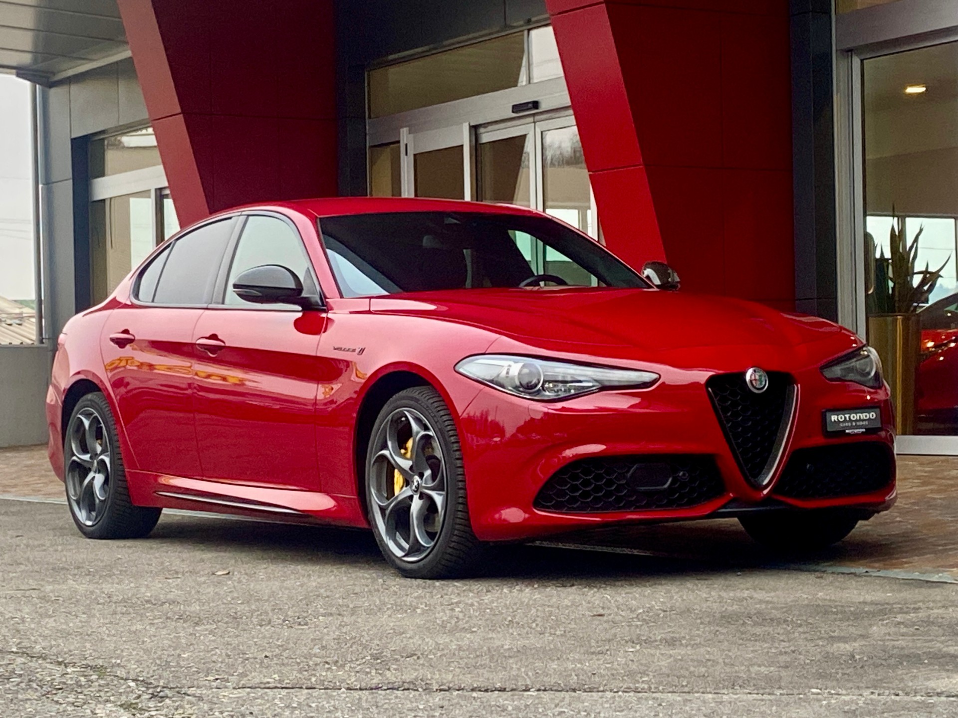 ALFA ROMEO Giulia 2.0 Veloce TI Carbon Q4 Automatic-image-13