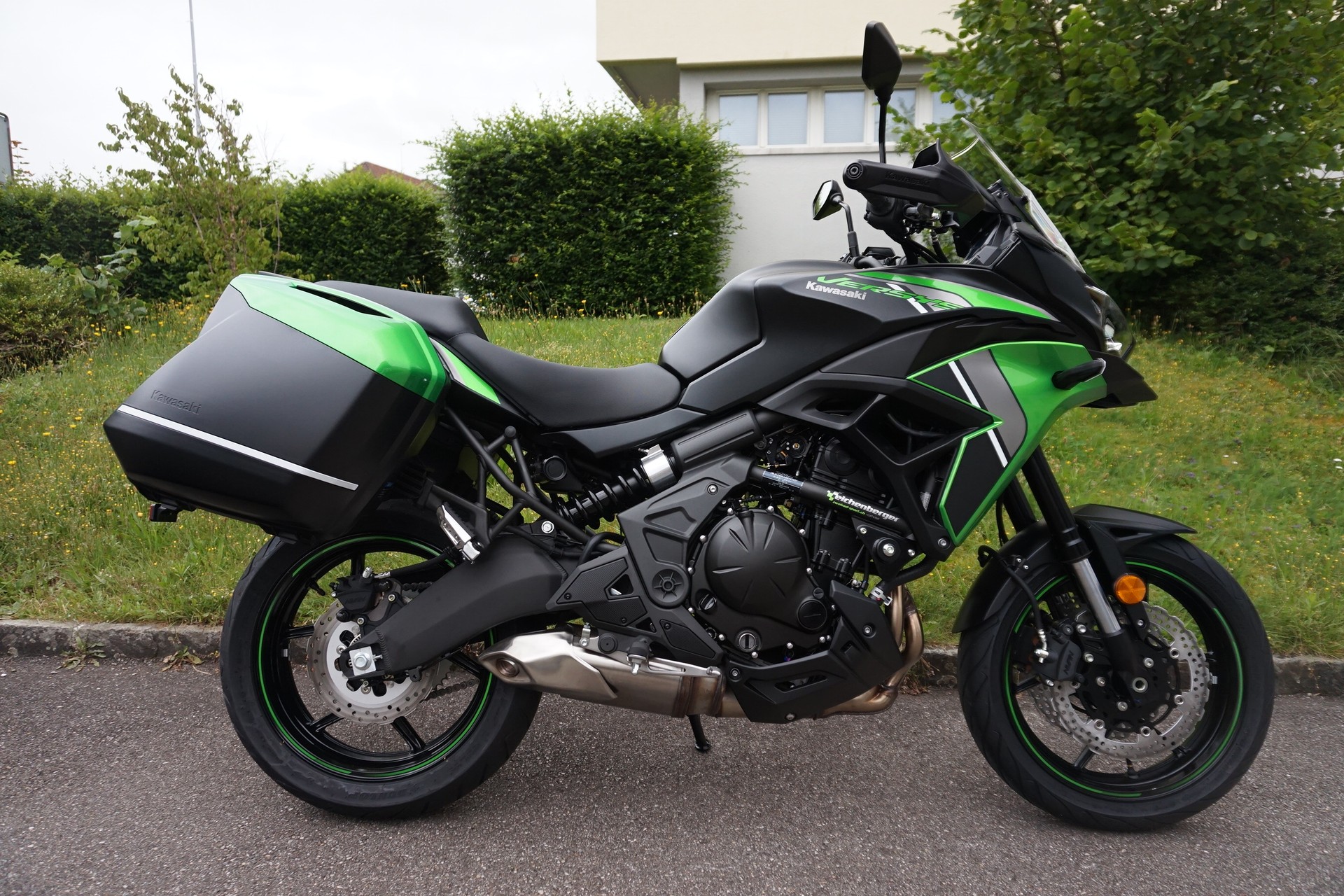 KAWASAKI Versys 650 ABS Tourer (35kW)-showroom-element-2