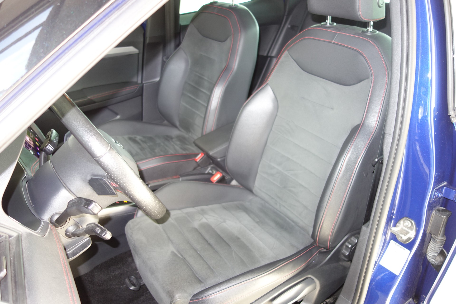 SEAT Arona 1.5 Eco TSI Hola FR DSG-image-11