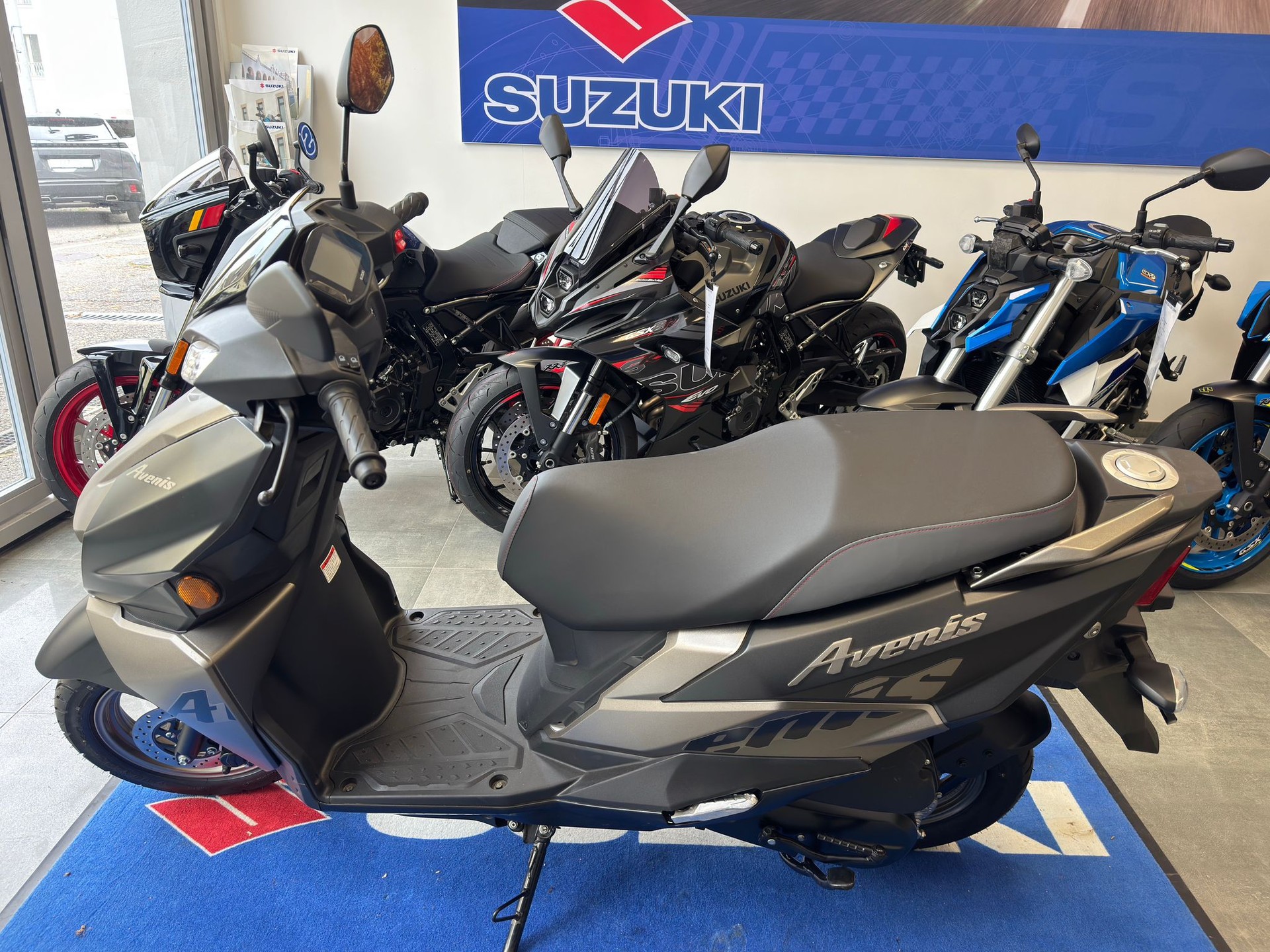 SUZUKI AVENIS 125-image-4
