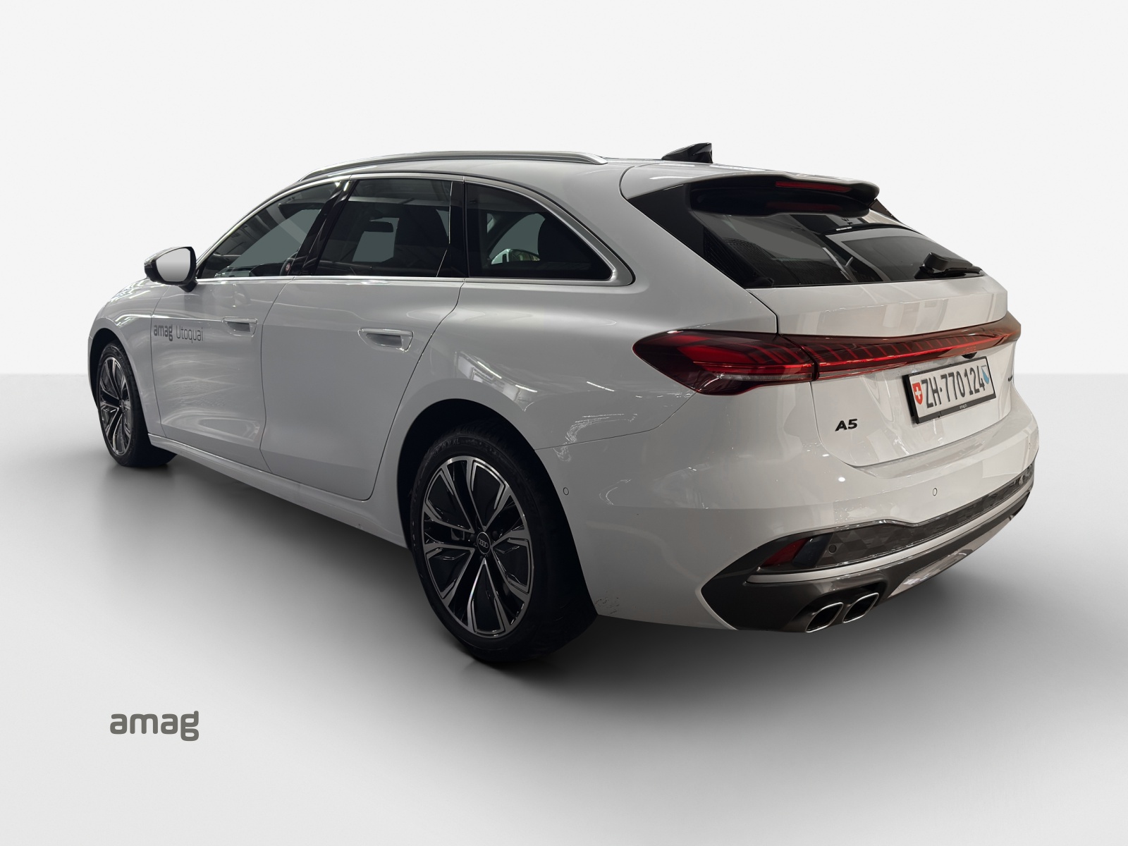 AUDI A5 Avant TDI quattro 150 kW Attraction S tronic-image-2