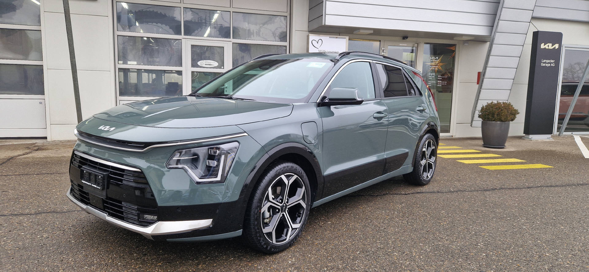 KIA Niro 1.6 GDi Plug-in Hybrid Style+-image-1
