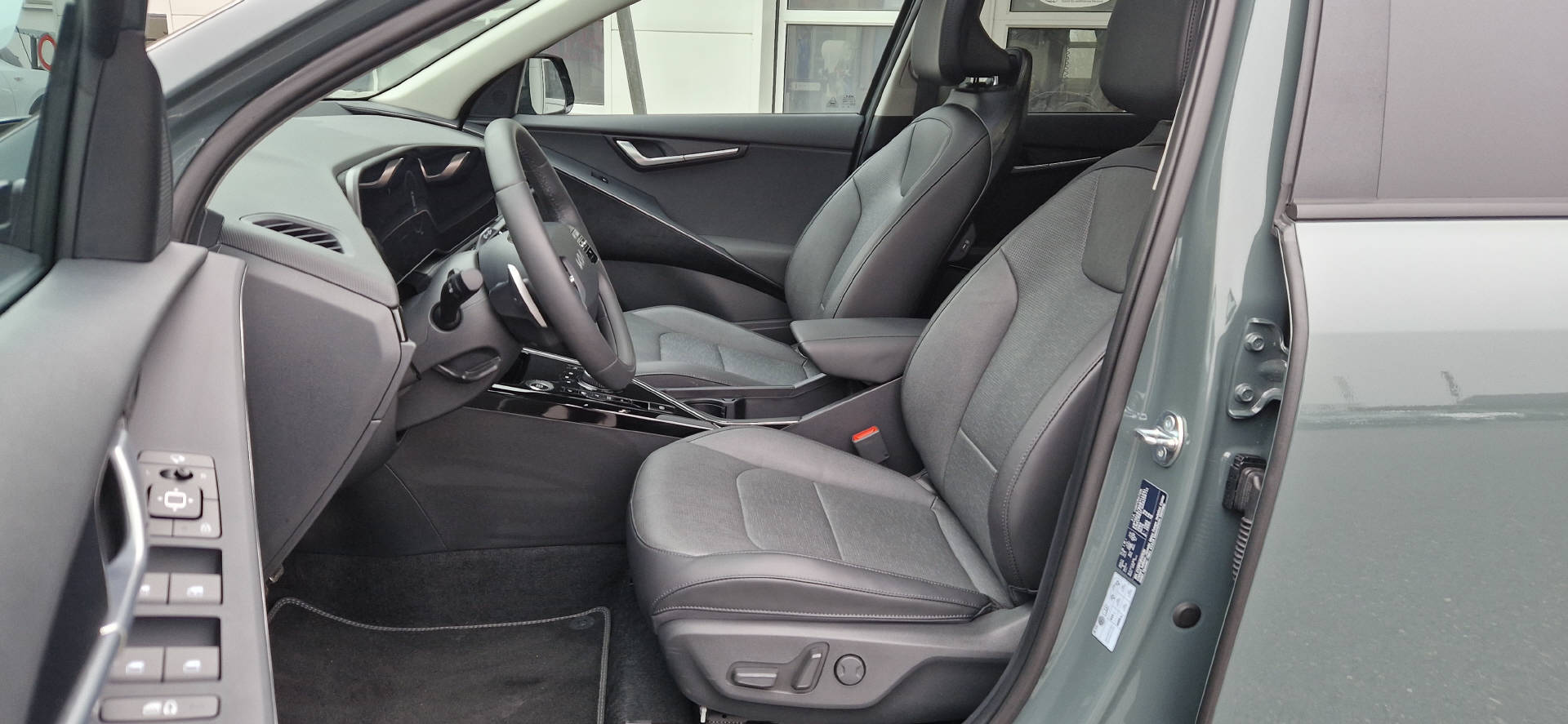 KIA Niro 1.6 GDi Plug-in Hybrid Style+-image-3