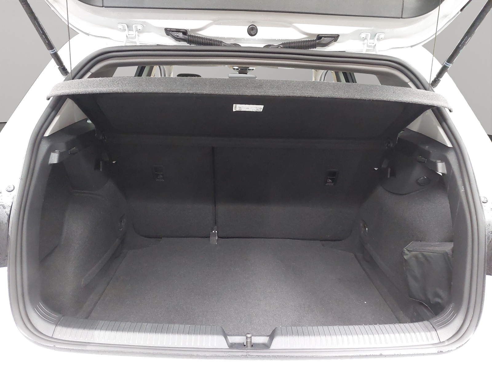 VW Golf 1.5 TSI Basis-image-10