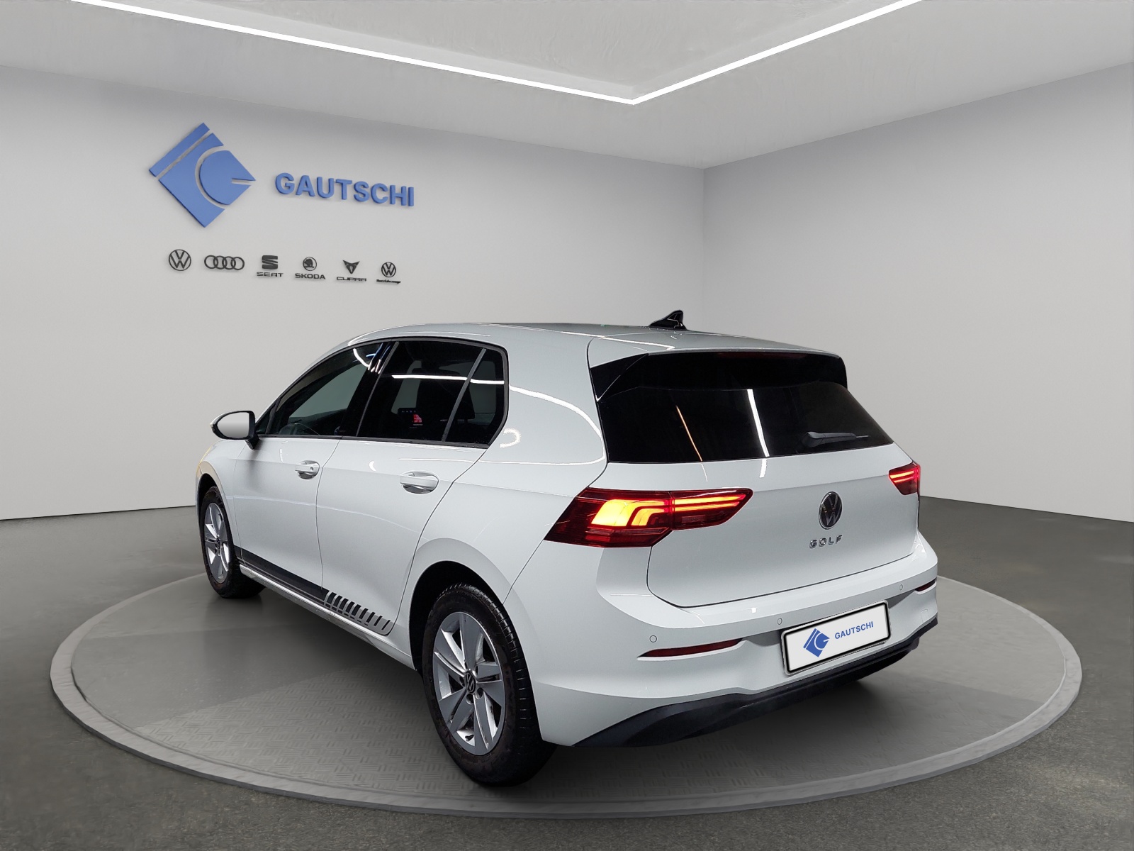 VW Golf 1.5 TSI Basis-image-2