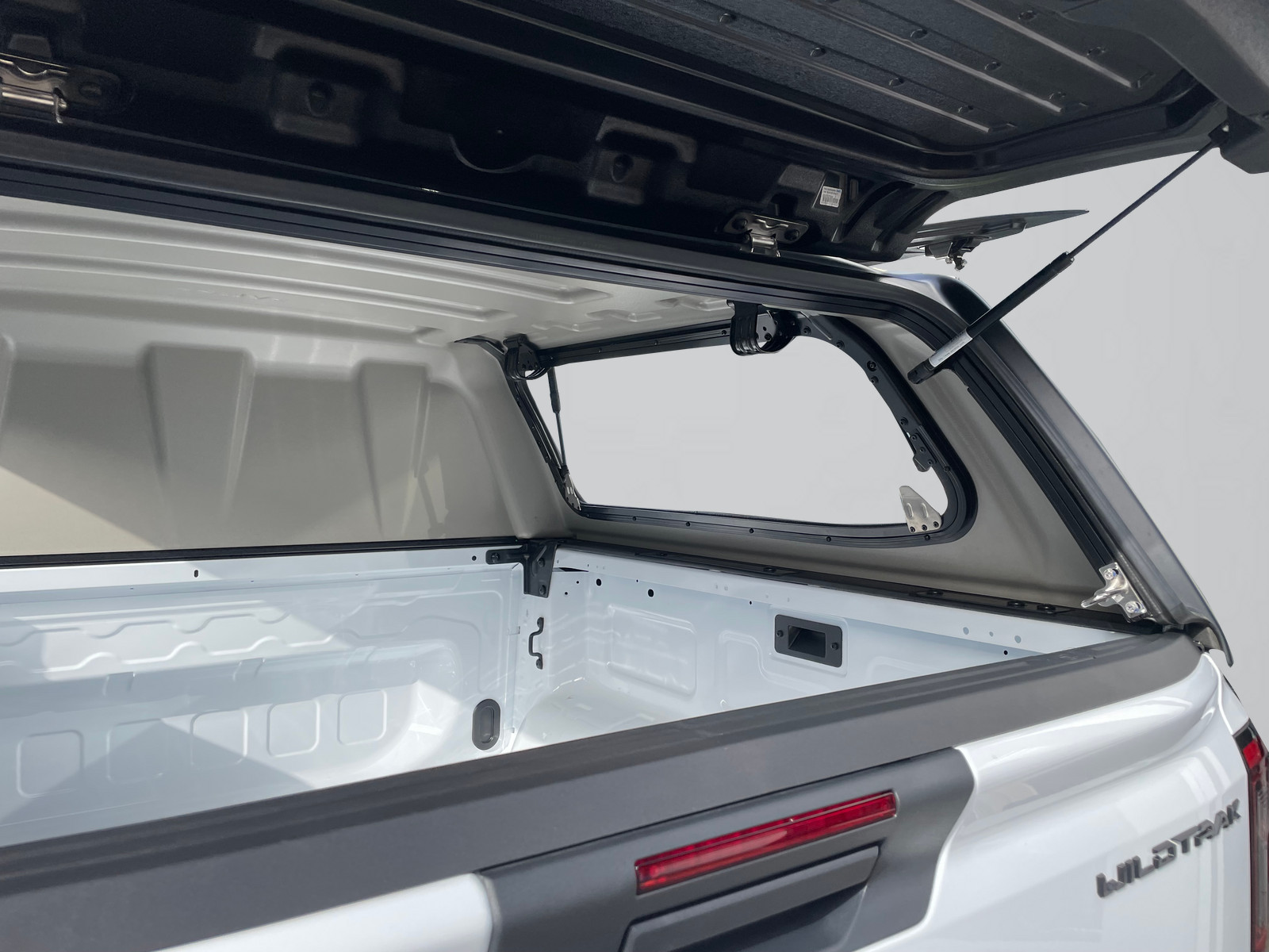 FORD Ranger DKab.Pick-up 2.3 EcoBoost 4x4 Wildtrak PHEV-image-4