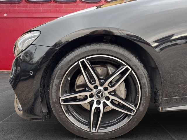 MERCEDES-BENZ E 200 Coupé AMG Line 4 Matic 9G-Tronic-image-29