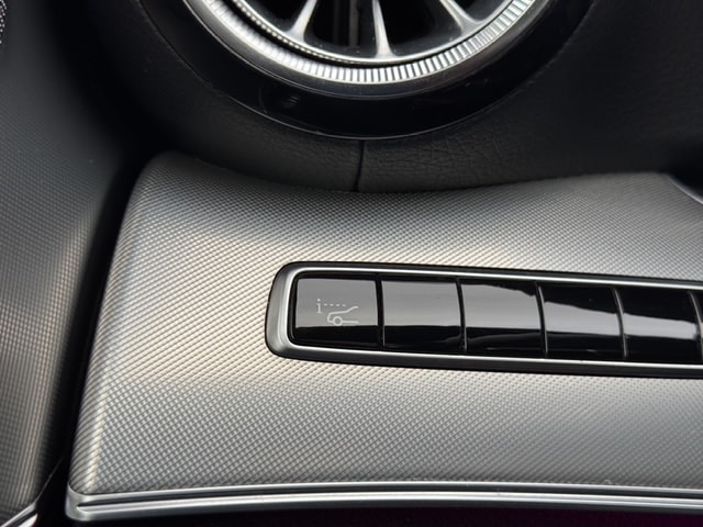 MERCEDES-BENZ E 200 Coupé AMG Line 4 Matic 9G-Tronic-image-22