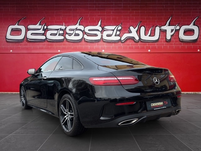 MERCEDES-BENZ E 200 Coupé AMG Line 4 Matic 9G-Tronic-image-6
