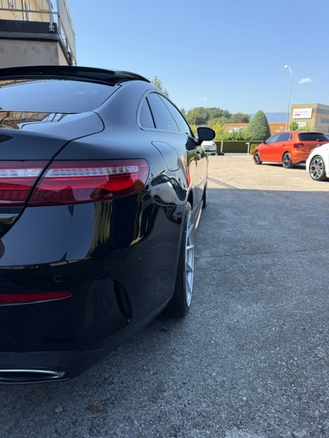 MERCEDES-BENZ E 200 Coupé AMG Line 4 Matic 9G-Tronic-showroom-element-3