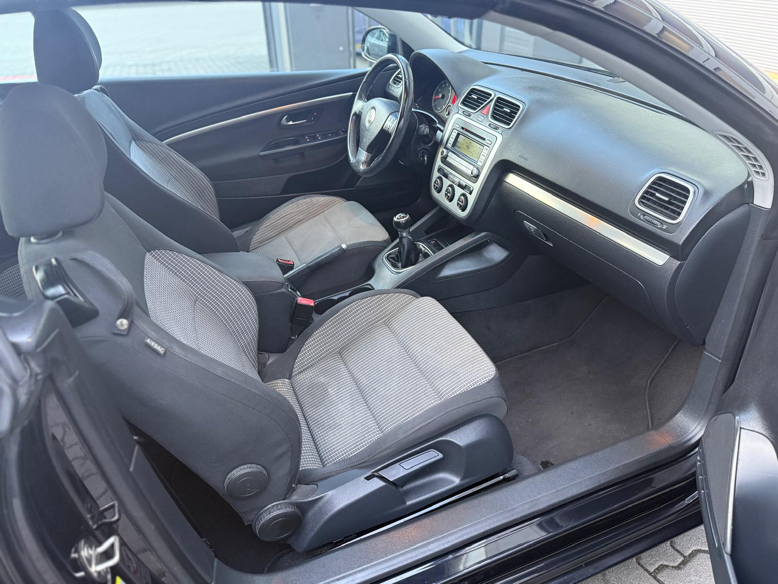 VW Eos 2.0 FSI-image-10